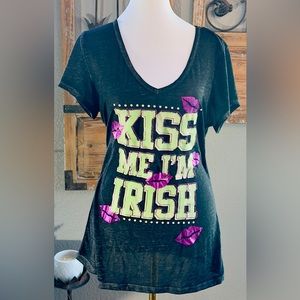 🍀Kiss Me I’m Irish☘️ Black Metallic Burn Out Tee - St. Patrick’s Day -Sz L 💋